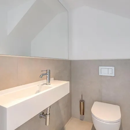 Svb Aquasuites Luxury Duplex - B07 *