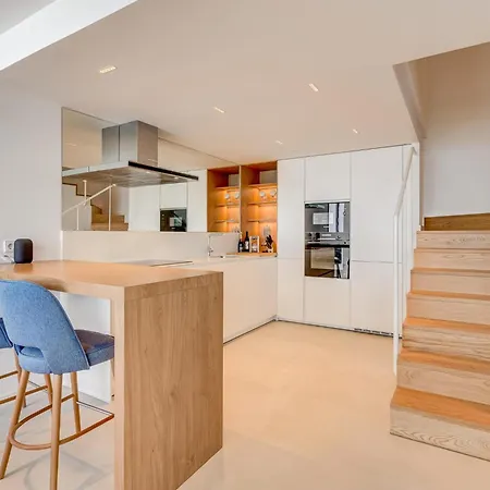 Aquasuites Luxury B07