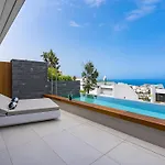 Aquasuites Luxury B07